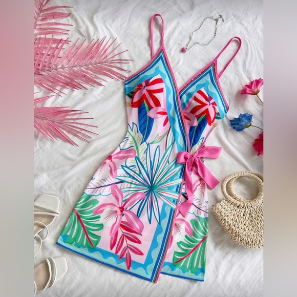 NEW Tropical Print Wrap Dress - Picture 2 of 7